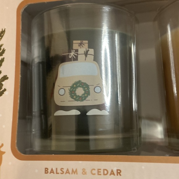 NEW 3 PACK YANKEE CANDLES HOLIDAY SCENTS - Picture 2 of 4